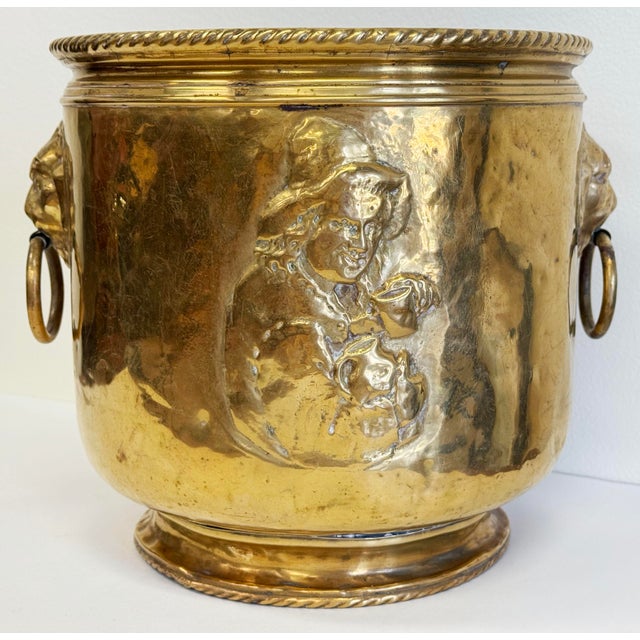 Early 20th Century Antique Hammered Brass Planter Cachepot Embossed W/ Lion Head Handles For Sale - Image 5 of 9