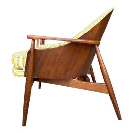 Example of Kodawood Accent Chairs