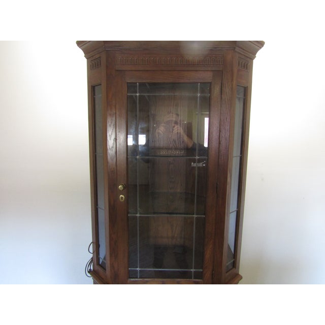 1980s Pennsylvania House Solid Oak Leaded Glass Corner Cabinet For Sale - Image 5 of 9