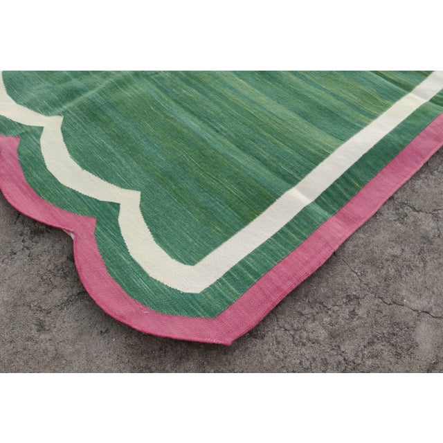 Casa Cosima Cotton Vegetable Dyed Scalloped Edge Rug Green With Cream and Raspberry Pink Border - 6x9 For Sale - Image 4 of 11