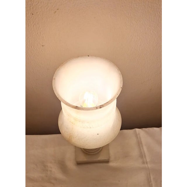 1970s Vintage Table Lamp with Alabaster Body in the Shape of Cup, 1970s For Sale - Image 5 of 7