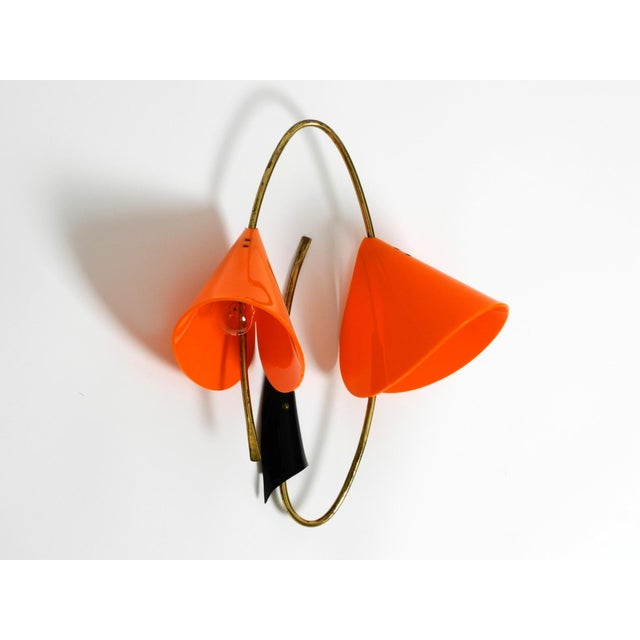 Beautiful large Italian Mid Century Modern brass wall lamp. Typical Mid Century design in very nice original condition....