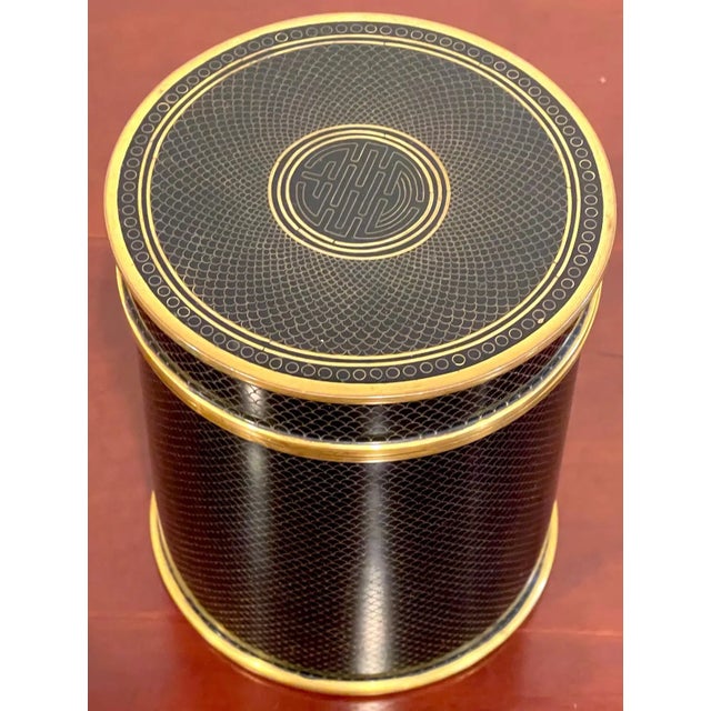 Mid 20th Century Mid-Century Chinese Black & Gold Cloisonné 'Good Luck' Circular Table Box For Sale - Image 10 of 12