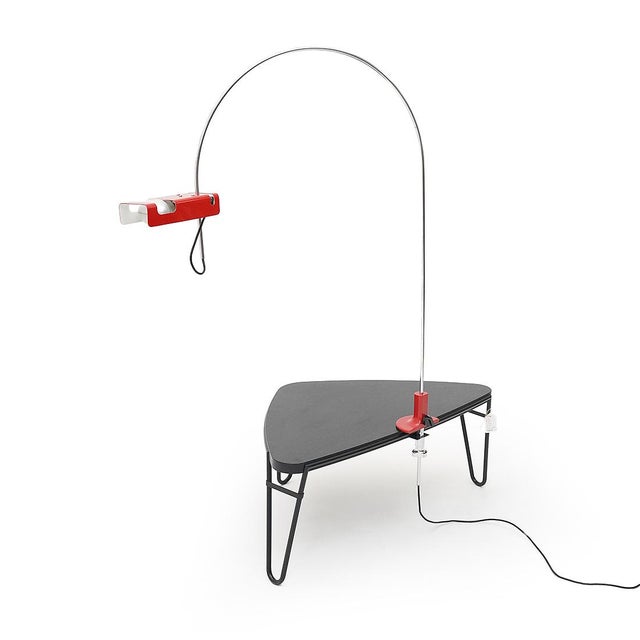 Designed by Joe Colombo for Oluce in the 1960s, this “Spider” clamp-on table lamp embodies his functional and essential...