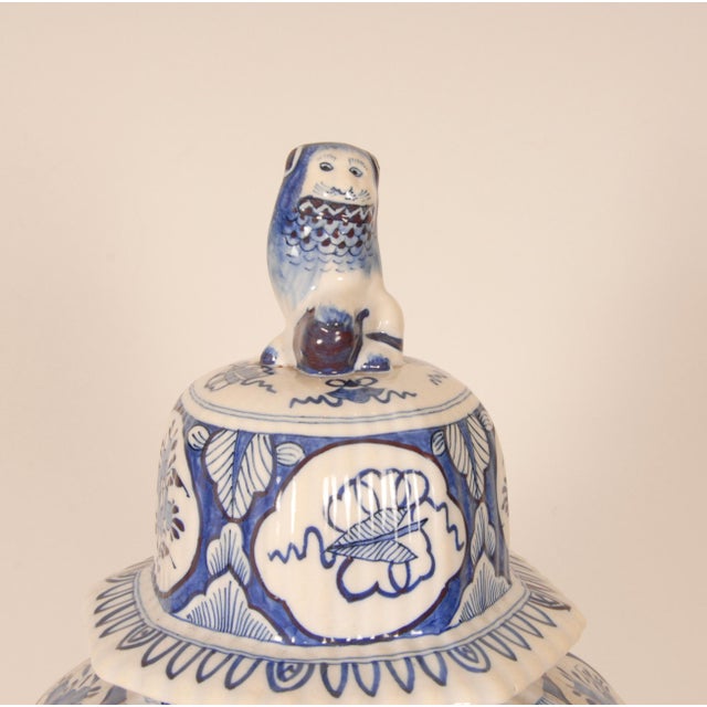 Antique Delft Vase Clock, Blue White Chinoiserie Vase Kangxi Style, Foo Dog Finial For Sale - Image 9 of 14