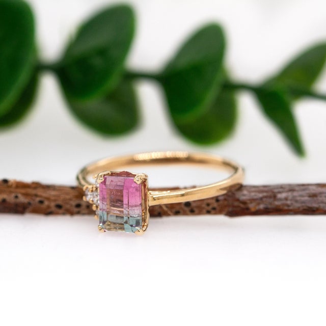 1ct Bi-Color Tourmaline and Earth Mined Accented Diamonds Ring in 14k Solid Gold For Sale - Image 4 of 7