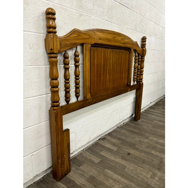 Vintage Full Size Traditional Style Cannonball and Spindle Headboard For Sale - Image 4 of 11