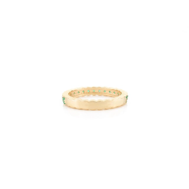 Metal Stackable Round Cut Emerald Band Ring in 14k Gold Size 7 For Sale - Image 7 of 12