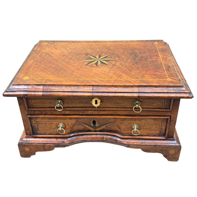 Small Antique Walnut Chest of Drawers, 1720 For Sale - Image 13 of 14