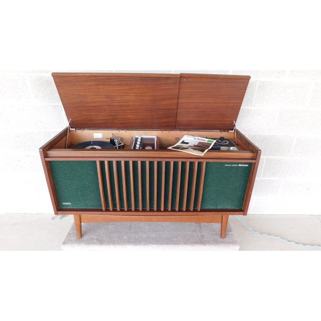 Panasonic Console Stereo System Se-9000 Hg Very Good Cosmetic Condition, with original finish. Stereo Works, Record player...