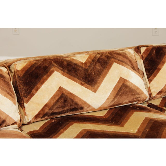 Bernhardt Mid Century Modern Chevron Box Sofa For Sale In Philadelphia - Image 6 of 12