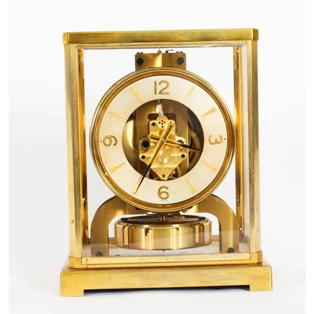This is a very elegant Vintage Atmos perpetual mantle clock by Jaeger-Le Coultre, with a jewelled movement bearing their...