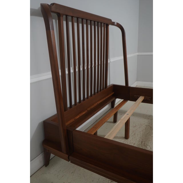 Stickley Stickley Walnut Grove Queen Size Spindle Bed For Sale - Image 4 of 15