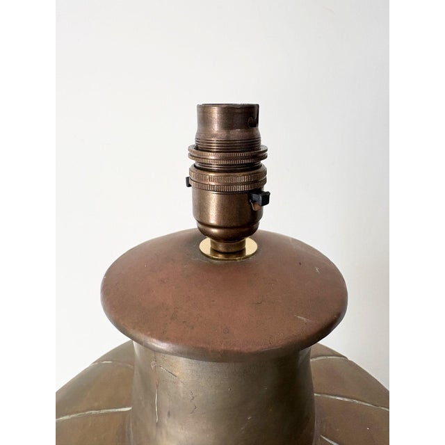 Mid-Century Modern Brass Table Lamp with Panelled Body, 1950 For Sale - Image 6 of 10