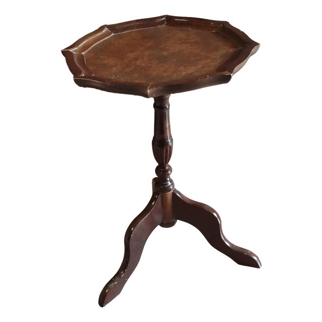 Vintage Chippendale Mahogany Tripod Wine Table For Sale