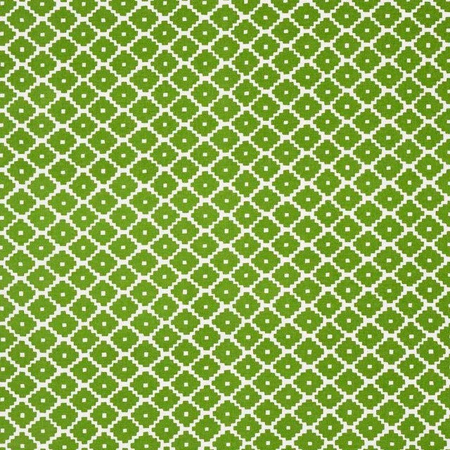 Schumacher Sample- Schumacher Ziggurat Fabric in Green For Sale - Image 4 of 4