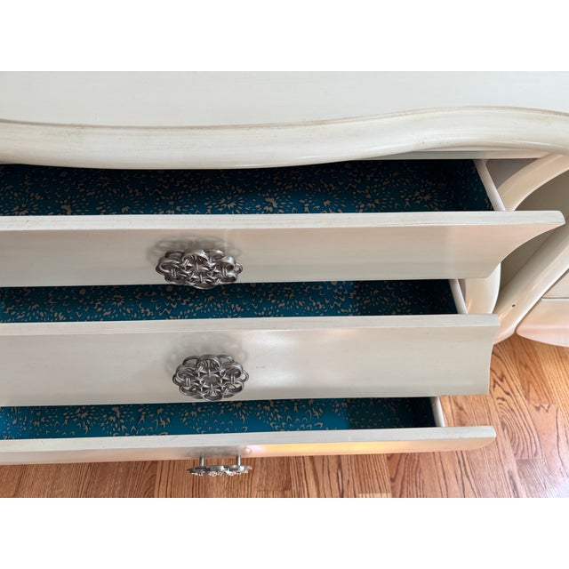 2000 - 2009 Set of 2 Hooker Pippa Bombe Chest For Sale - Image 5 of 5