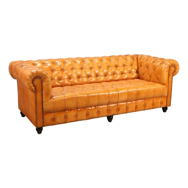 English Traditional Style Leather 'Cheyenne' Chesterfield Sofa For Sale
