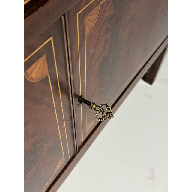 American Mahogany Display Case, 1920-1940 For Sale - Image 17 of 18