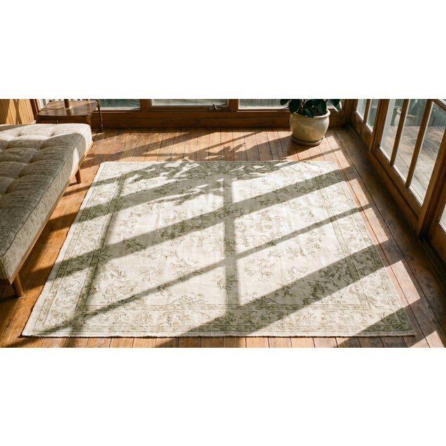 1930s Ivory Floral Antique Indian Agra Rug 4'0" X 6'0". Knotted Pile Cotton Carpet For Sale - Image 9 of 10