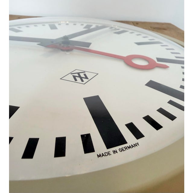 Grey Industrial Wall Clock from TN, 1960s For Sale - Image 14 of 18