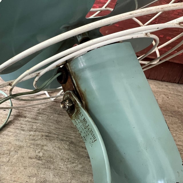 General Electric Vintage General Electric 1950s Aqua Blue Metal Oscillating Desk Fan - 10" Blades 14" Tall For Sale - Image 4 of 14
