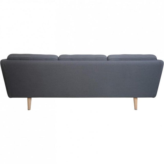No1 Three-Seater Sofa in Grey Breeze Fusion Fabric by Børge Mogensen For Sale - Image 16 of 18