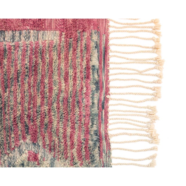 Oversize Ombre Conor-Block Hand-Knotted Moroccan Wool Rug | 13'4" X 10'1" | One of a Kind For Sale - Image 10 of 10