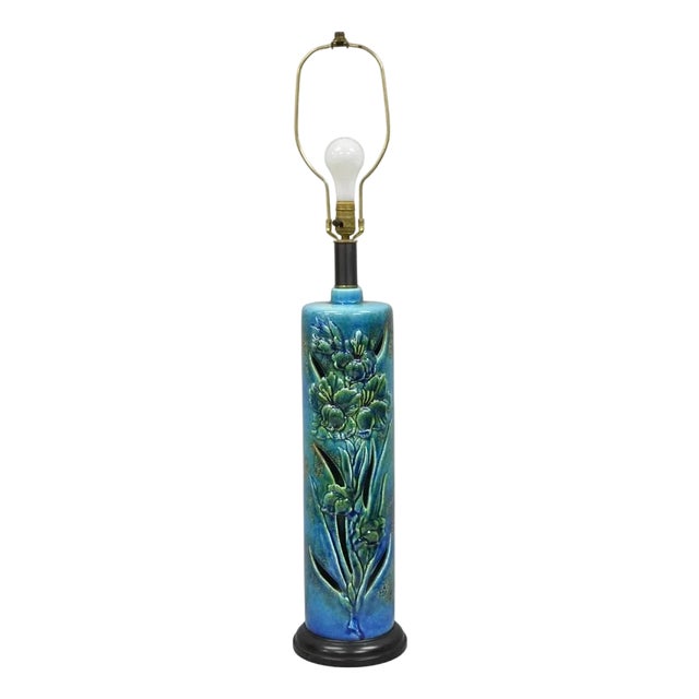 Vintage Mid 20th Century Tall Royal Haeger Attr Blue Glazed Ceramic Pottery Floral Table Lamp For Sale