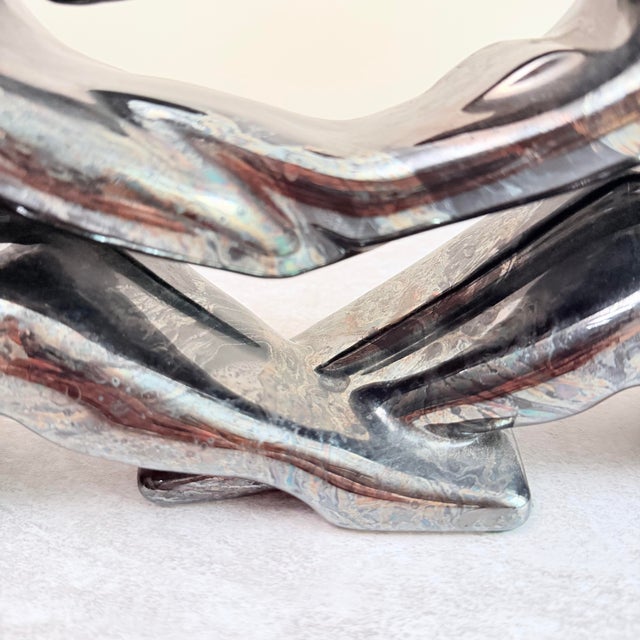 Postmodern Haeger Postmodern Abstract Sculpture, Marbled Black & Silver Interlocking Figures For Sale - Image 3 of 8