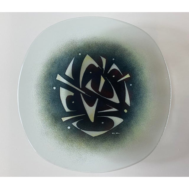 Mid-Century Maurice Heaton Boomerang Motif Art Glass Plate For Sale - Image 9 of 9