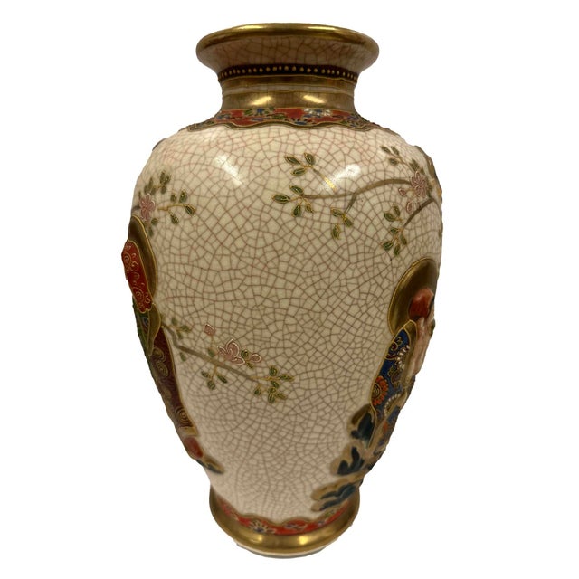 Antique Japanese Meiji Period Satsuma Earthenware Vase For Sale - Image 14 of 18