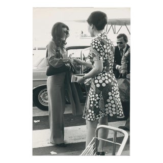 Jackie Kennedy at the Airport in Paris, France, 1970s, Photograph For Sale