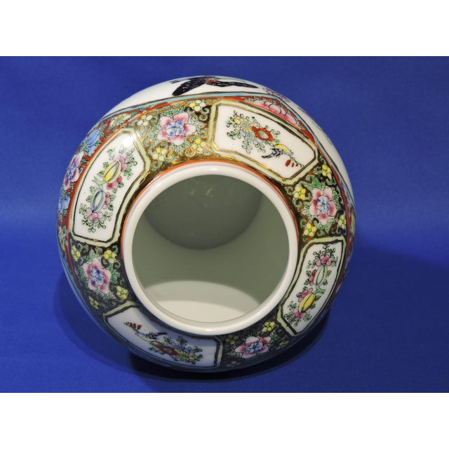 1950s Mid-Century Modern Chinoiserie Chinese Familee Rose Porcelain Ginger Jar For Sale - Image 9 of 10
