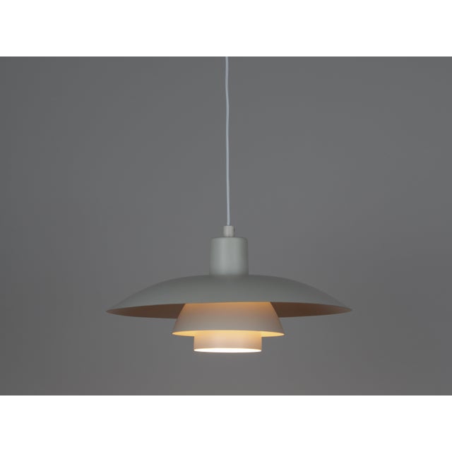 Vintage Danish PH 4/3 Hanging Lamps by Poul Henningsen for Louis Poulsen, 1966, Set of 2 For Sale - Image 13 of 15