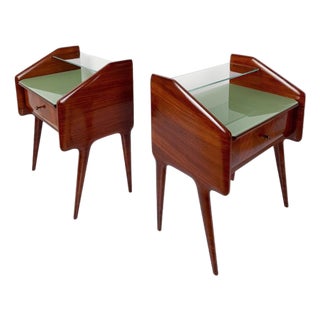 Mid-Century Modern Italian Nightstands in the style of Dassi, 1950s, Set of 2 For Sale