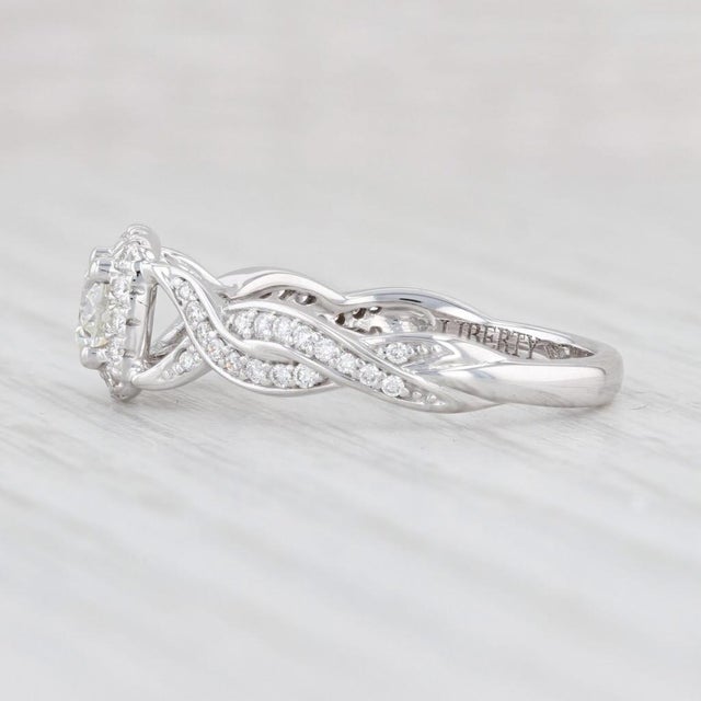 Modern 0.75ctw Round Diamond Halo Engagement Ring 14k White Gold Size 6.5 For Sale - Image 3 of 8
