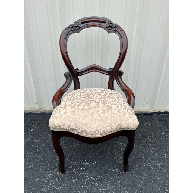 Antique Victorian American Balloon Back Mahogany Dining Chairs- Set of 4 For Sale - Image 9 of 12