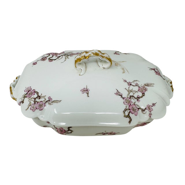 Victorian Antique Haviland Limoges Covered Tureen | Schleiger 222 (Factory 3180) "Cherry Blossom" Floral | Pink & Gold For Sale - Image 3 of 17
