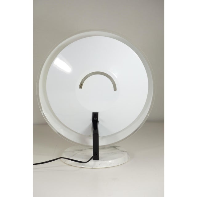 Glass Postmodern Italian Perla Table Lamp by Bruno Gecchelin for O-Luce For Sale - Image 7 of 9