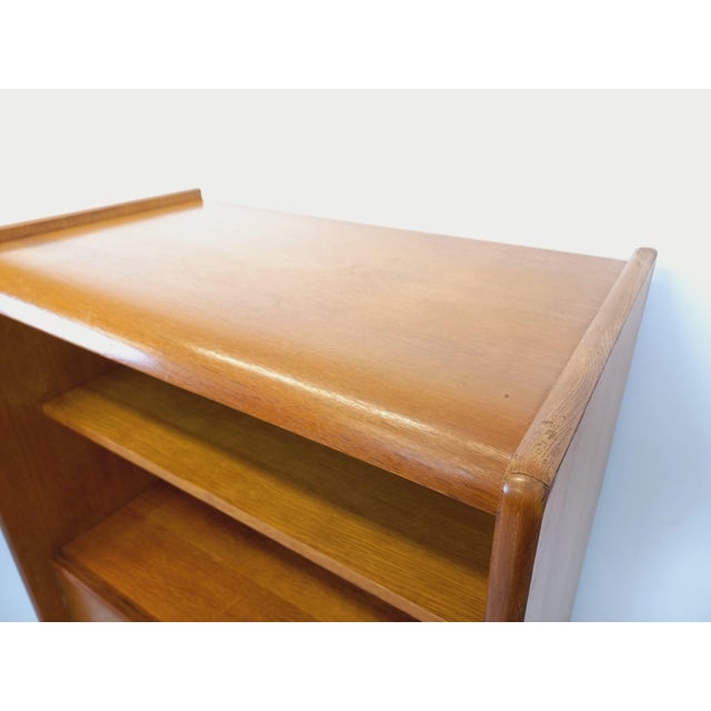 Rene Gabriel Vintage Scandinavian Style Oak Bookcase by René Gabriel, 1950s For Sale - Image 4 of 17