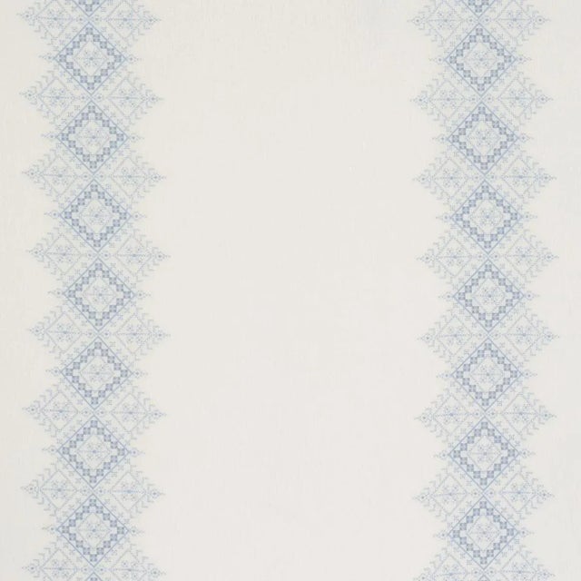 Contemporary SAMPLE - Schumacher Birgitta Sheer Fabric In Sky For Sale - Image 3 of 5