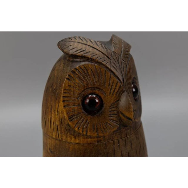 Mid-Century Black Forest Style Carved Linden Wood Owl Box, Germany, 1950s For Sale - Image 4 of 18