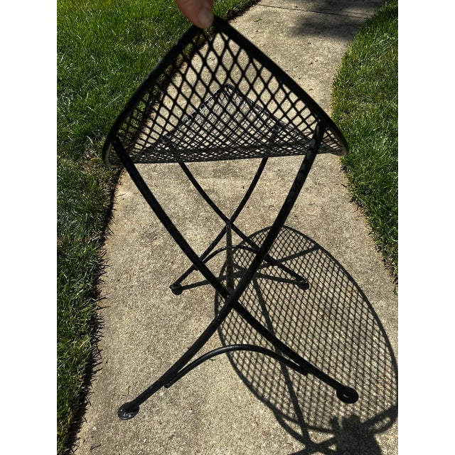 1950s Mid Century Modern Clamshell Concave Wire Stools For Sale - Image 14 of 17