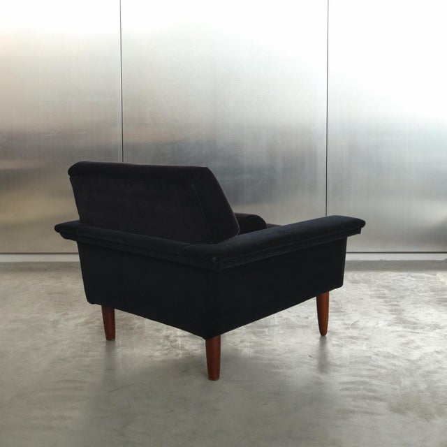 Textile Mid-Century Modern Lounge Chair in Mohair, 1967 For Sale - Image 7 of 17