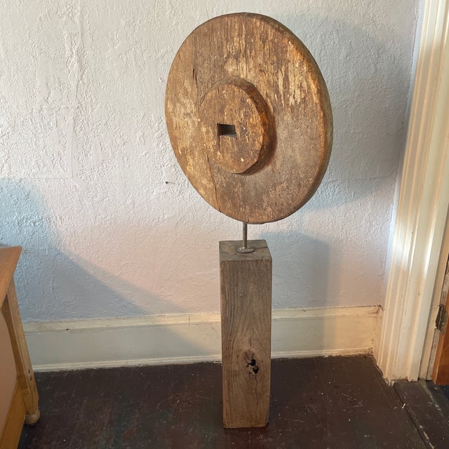 Large 4’7” Mid Century Modern Wooden Wheel Sculpture Attributed to Early Studio of Noah Purifoy , Los Angeles Pedigree For Sale - Image 4 of 9