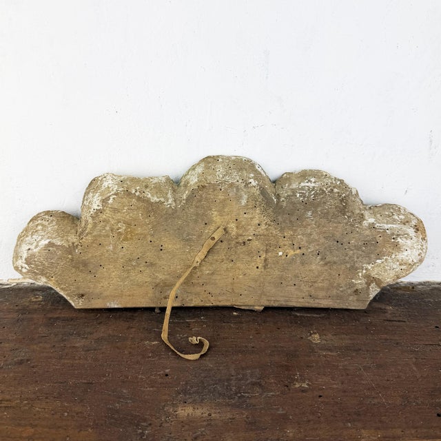Baroque Italian Shell-Form Carved Wood Fragment Architectural Salvage, 1700s For Sale - Image 9 of 10