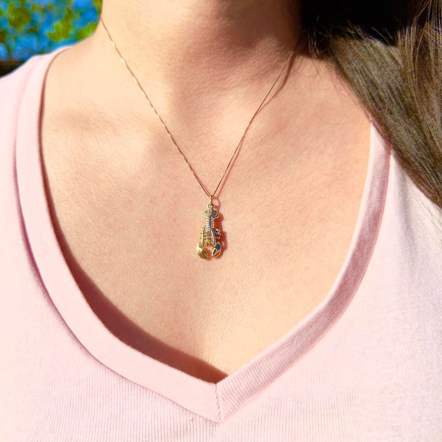 1960s Vintage 14k Articulating Lobster Charm For Sale - Image 5 of 6