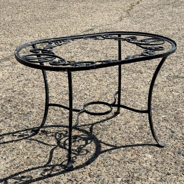 Vintage Salterini Style Leaf Vine Scroll Wrought Iron Oval Patio Coffee Table For Sale - Image 4 of 11