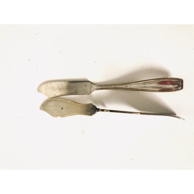 Sheffield Vintage Mismatched Silverplate Master Butter Knives- Set of 2 For Sale - Image 4 of 4